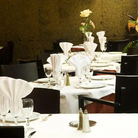 Le Lons Otel