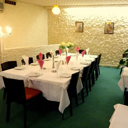 Ξενοδοχείο Le Lons 3*