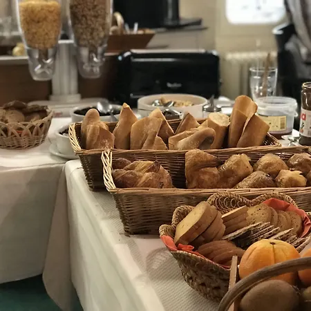 Le Lons Ξενοδοχείο