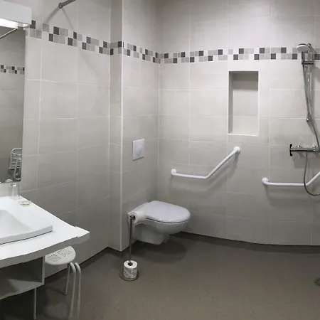 Le Lons Ξενοδοχείο 3*