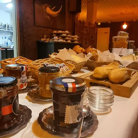 Le Lons Otel Foix