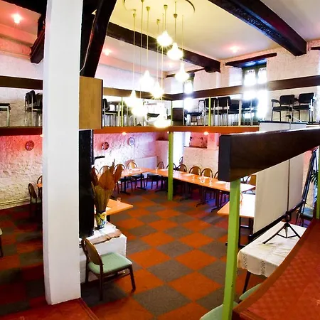 Le Lons Hotel Foix