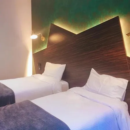 Le Lons Hotel