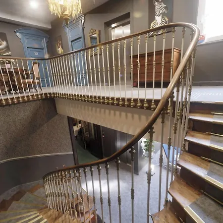 Le Lons Hotell